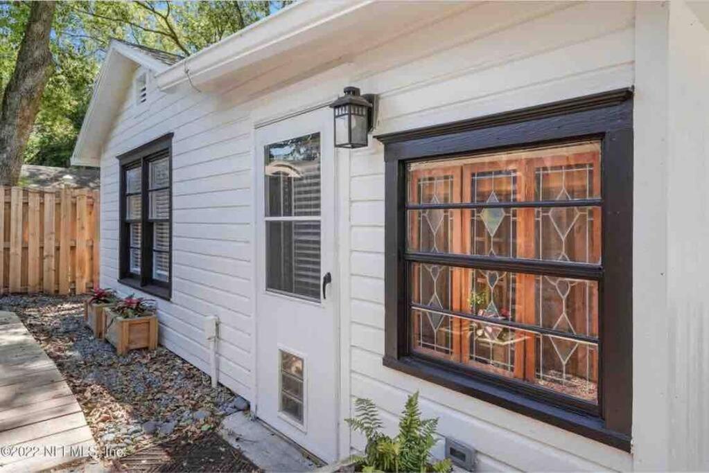 Stylish Bungalow Near Dining, Parks & Entertainment Jacksonville Esterno foto